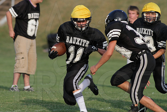 Bauxite Black-Gray games 4th, 5th, 6th, Junior high, Senior high scrimmage 8-22-13 (© Justin Manning) JWM0106