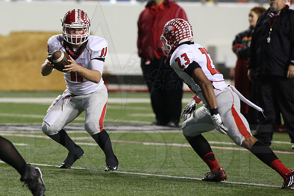 Glen Rose vs. Charleston 12-21-13 (©Justin Manning) (©Justin Manning) JWM0294 0294