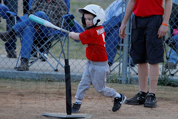 T-ball Angels vs Panthers 3-28-13 (© Justin Manning) JWM0061