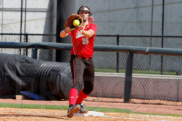 3A Harmony Grove vs Lavaca (State Finals) 5-17-13 (© Justin Manning) JWM0010