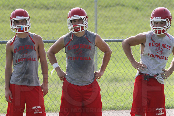 Glen Rose football practice 2 adays 8-5-13 (© Justin Manning) JWM0007
