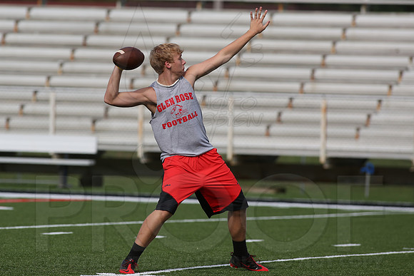 Glen Rose Football Practice 9-2-2014 (©Justin Manning) JWM_207