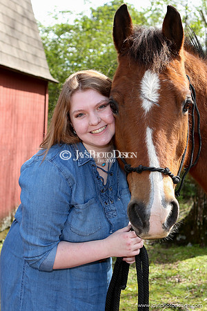 Brandy Burton (Senior Pictures) 3-21-20_0027