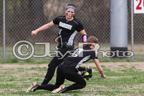 Bauxite @ Glen Rose Softball 3-17-2015 (©Justin Manning) JWM_0052