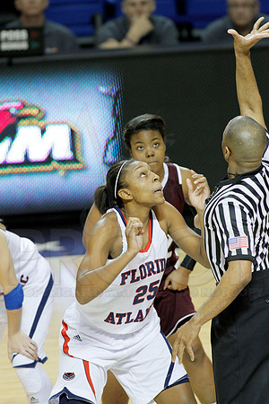 Florida Atlantic vs. UL-Monroe Women's JWM0047 (©Justin Manning)
