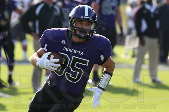 Southern Nazarene @ OBU 9-13-2014 (©Justin Manning) JWM_048
