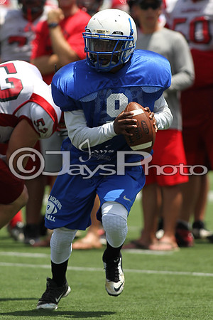 Football Team Camp (War Memorial Stadium) 6-16-2015 (©Justin Manning) JWM_0011