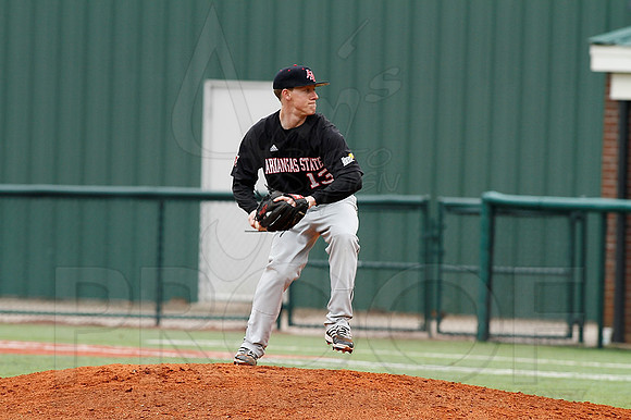 ASU @ UALR baseball 3-17-13 (© Justin Manning) JWM0334