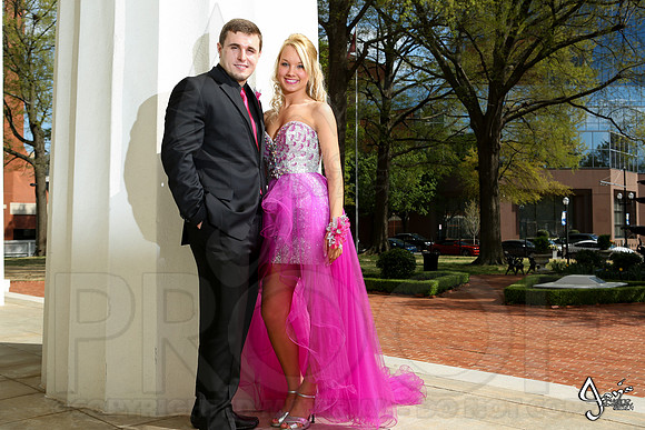 Prom pictures (Maria Vest) 4-11-2014 (© Justin Manning) JWM_0015