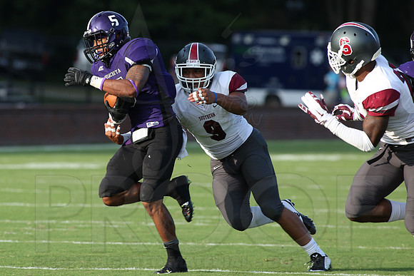 Southern Nazarene @ OBU 9-13-2014 (©Justin Manning) JWM_272