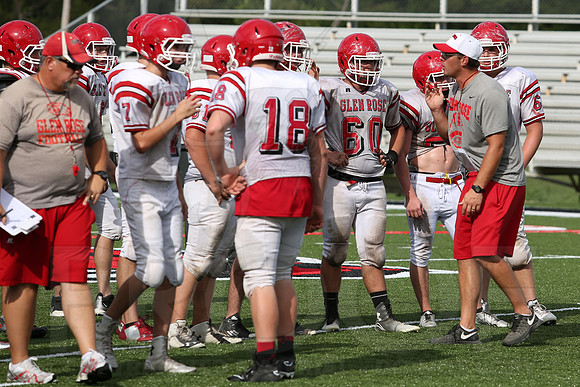 Glen Rose Football Practice 9-2-2014 (©Justin Manning) JWM_171