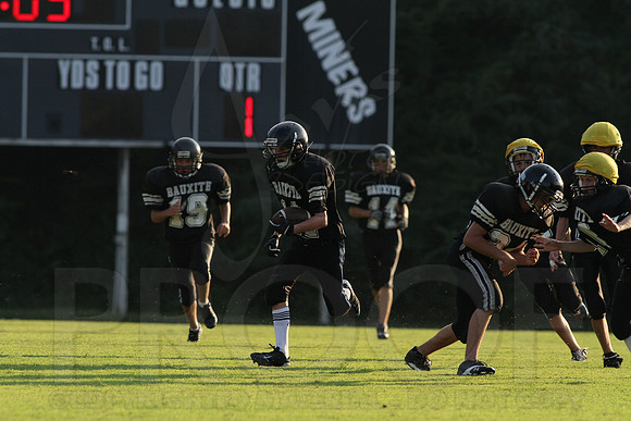 Bauxite Black-Gray games 4th, 5th, 6th, Junior high, Senior high scrimmage 8-22-13 (© Justin Manning) JWM0132