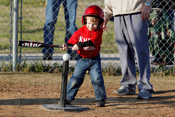 T-ball Angel's & Rangers 3-26-13 (© Justin Manning) JWM0056