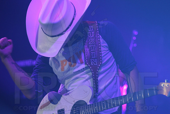 Justin Moore concert 8-15-16_JWM_0183