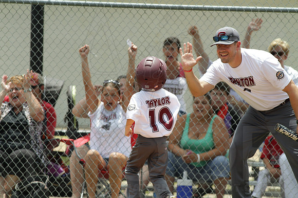 Benton vs. Sylvan Hills 5-6 year old All Stars 7-11-2014 (©Justin Manning) JWM_204