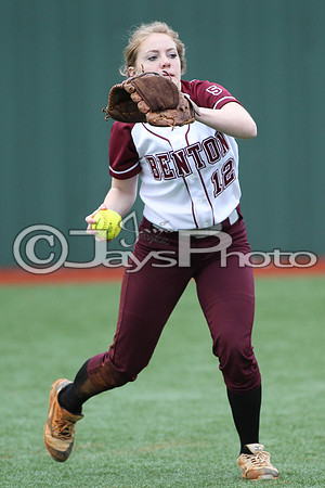 Cabot @ Benton Softball 3-10-2015 (©Justin Manning) JWM_0269