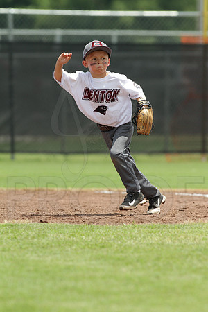 Benton vs. Sylvan Hills 5-6 year old All Stars 7-11-2014 (©Justin Manning) JWM_228