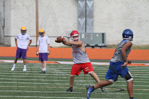 1st Annual James King 7 on 7 (Malvern) (� Justin Manning) JWM0225