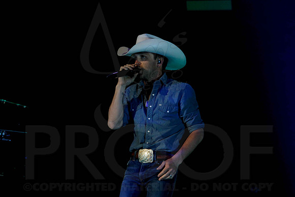 Justin Moore Concert 4-25-2014 (© Justin Manning) JWM_0387