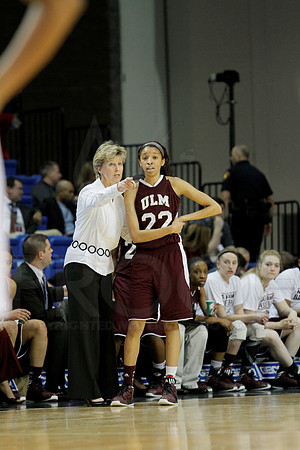 Florida Atlantic vs. UL-Monroe Women's JWM0114 (©Justin Manning)
