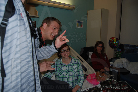 ASU Hospital Visit 1-2-14 (©Justin Manning) JWM_0044