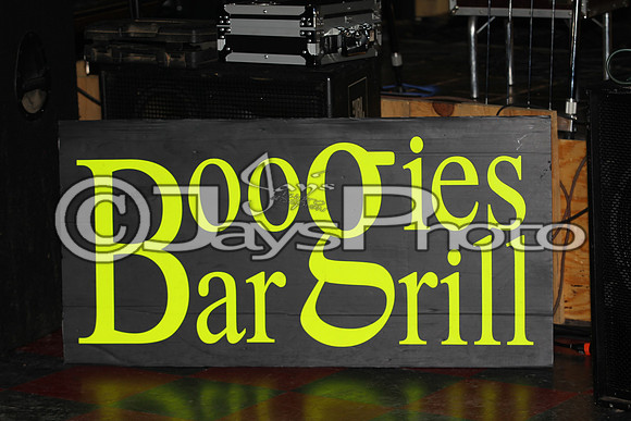 Midnight Hurricanes (Boogies Bar & Grill) 6-6-2015 (©Justin Manning) JWM_0011
