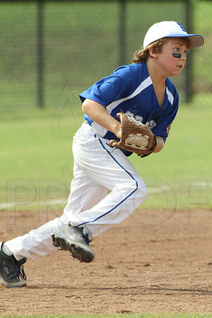 Benton-Midkiff vs. Bryant-Griffin 8 year old (Cal Ripken) 7-20-2014 (©Justin Manning) JWM_291