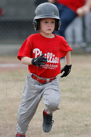 Phillies vs. Razorbacks 5-6 year old baseball 4-3-2014 (© Justin Manning) JWM_0203