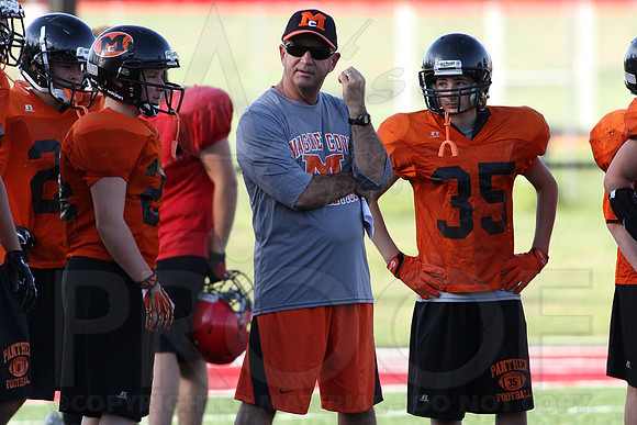 Harmony Grove Football Team Camp (Practice) 7-15-2014 (©Justin Manning) JWM_172