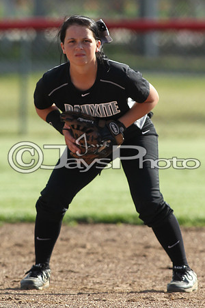 Bauxite @ Harmony Grove softball 4-21-2015 (©Justin Manning) JWM_0183