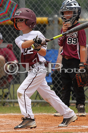 Benton (Cobb) vs. Benton 5-6 year old All-Stars 6-14-2015 (©Justin Manning) JWM_0048