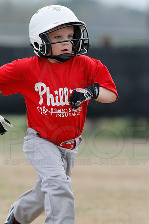 Phillies vs. Razorbacks 5-6 year old baseball 4-3-2014 (© Justin Manning) JWM_0152