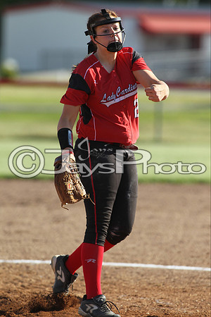 Bauxite @ Harmony Grove softball 4-21-2015 (©Justin Manning) JWM_0309