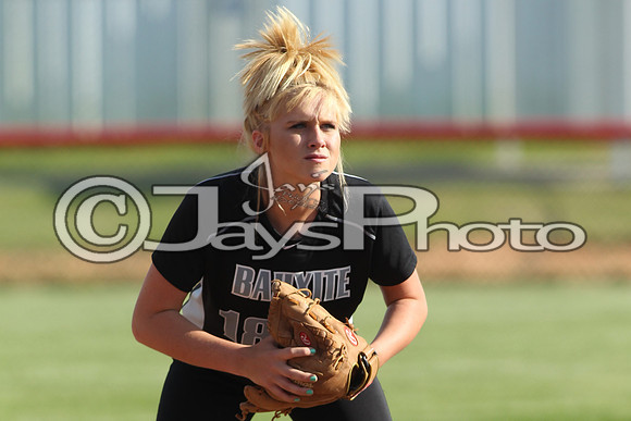 Bauxite @ Harmony Grove softball 4-21-2015 (©Justin Manning) JWM_0171