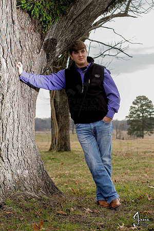 Austin Hicks senior pictures 12-29-13 (�Justin Manning) (�Justin Manning) (�Justin Manning) JWM_0018