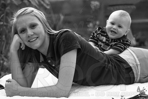 Madison & Kaleb Jacobs 7-7-12 (Justin Manning)144-2