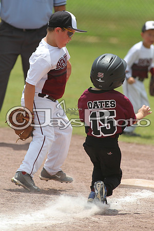 Benton (Cobb) vs. Benton (Jackson) Cal Ripken t-ball All-Stars 7-11-2015 (©Justin Manning) JWM_0095