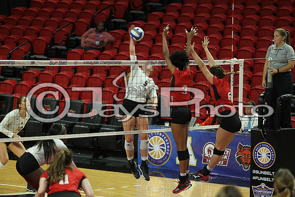 Louisiana vs. Texas State 11-18-17_JWM0118