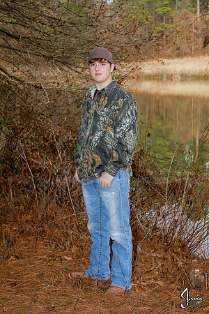Austin Hicks senior pictures 12-29-13 (�Justin Manning) (�Justin Manning) (�Justin Manning) JWM_0083