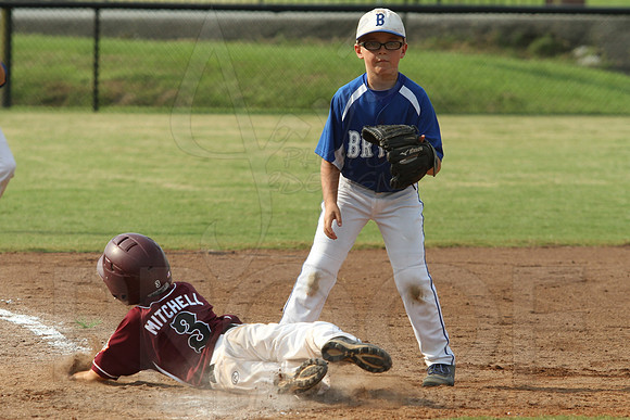 Benton-Midkiff vs. Bryant-Griffin 8 year old (Cal Ripken) 7-20-2014 (©Justin Manning) JWM_323