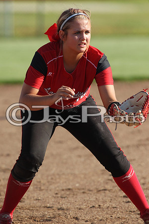 Bauxite @ Harmony Grove softball 4-21-2015 (©Justin Manning) JWM_0332