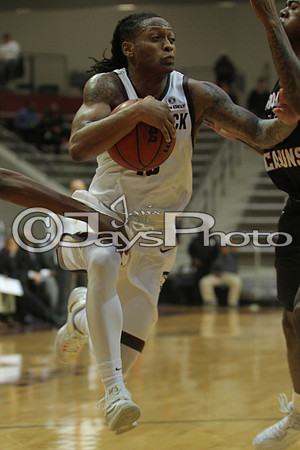 Louisiana Lafayette @ Arkansas-Little Rock Men's Basketball 1-7-2016 (©Justin Manning) JWM_0650