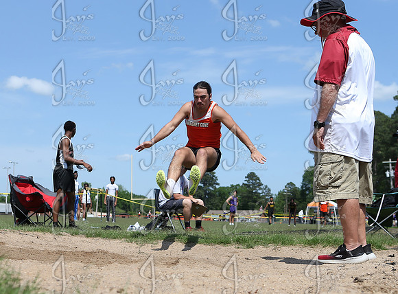 2A Region 8 District Track Meet 4-28-25_JWM_0317