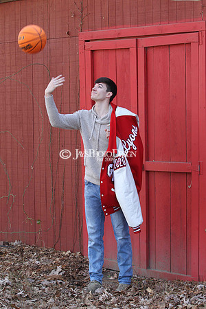 Brayden Lyons senior pictures 12-23-19_0046