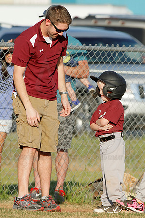 Panthers @ Mets 5-6 year old baseball 4-22-2014 (© Justin Manning) JWM_0074