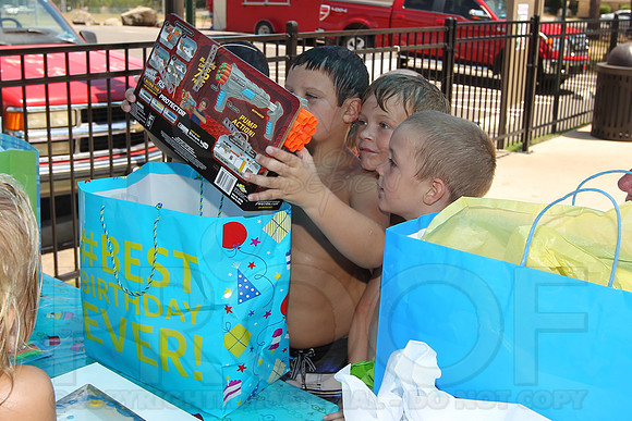 Jaxtin's 7th birthday 8-2-2015 (©Justin Manning) JWM_0233