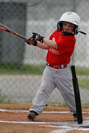 Phillies vs. Razorbacks 5-6 year old baseball 4-3-2014 (© Justin Manning) JWM_0096