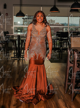 Ky Wilson (Little Rock Central Prom) 4-26-25_JWM_0043