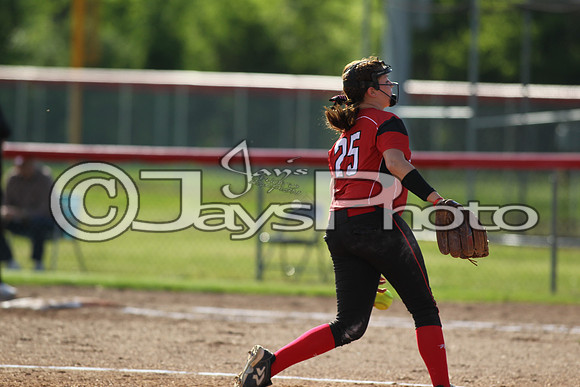 Bauxite @ Harmony Grove softball 4-21-2015 (©Justin Manning) JWM_0203