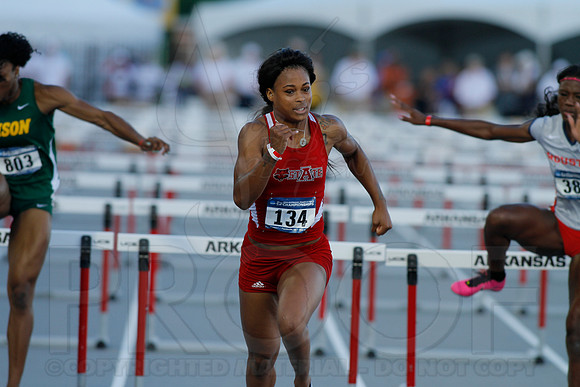 NCAA West Track and Field Preliminaries 5-31-2014 (© Justin Manning) JWM_0484